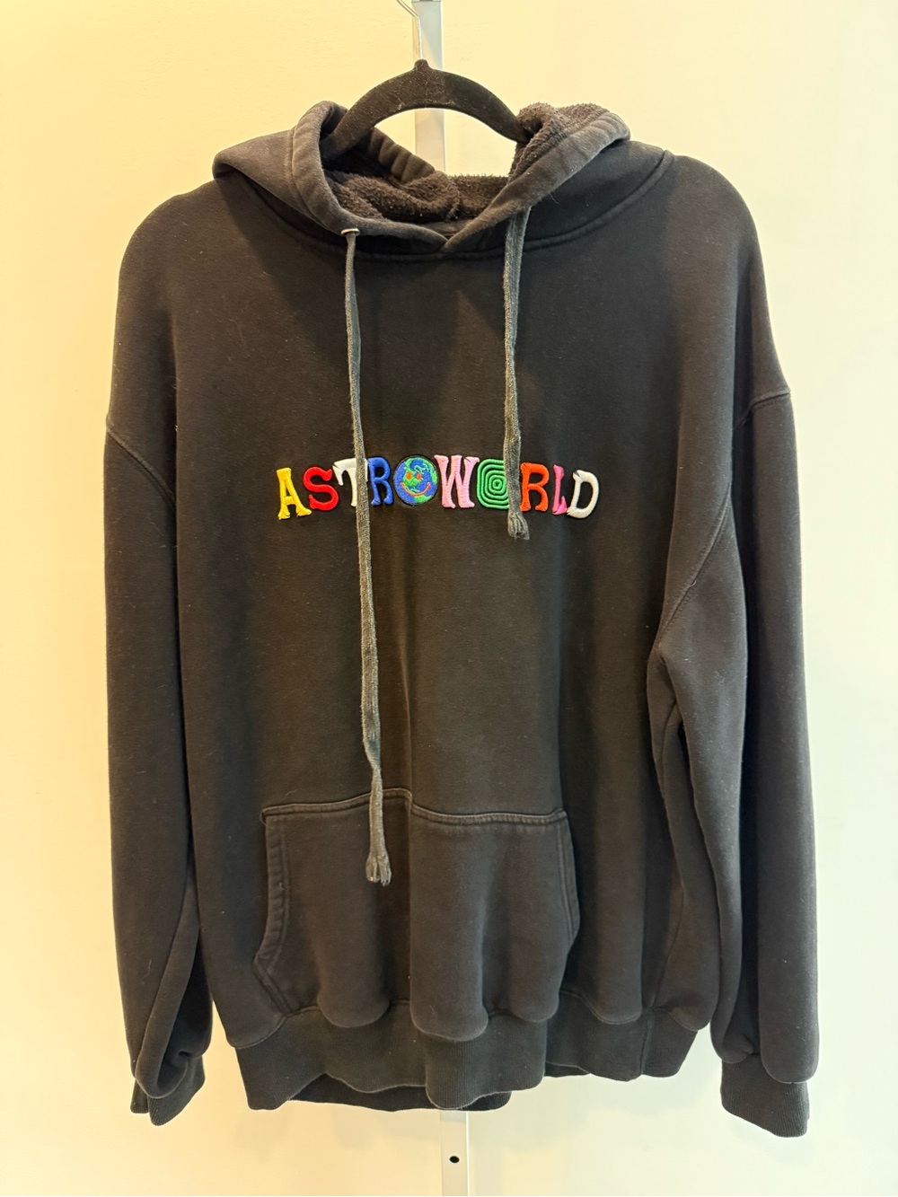 Astroworld Travis Scott Black 'Astroworld' Embroidered Logo Hoodie Size XL